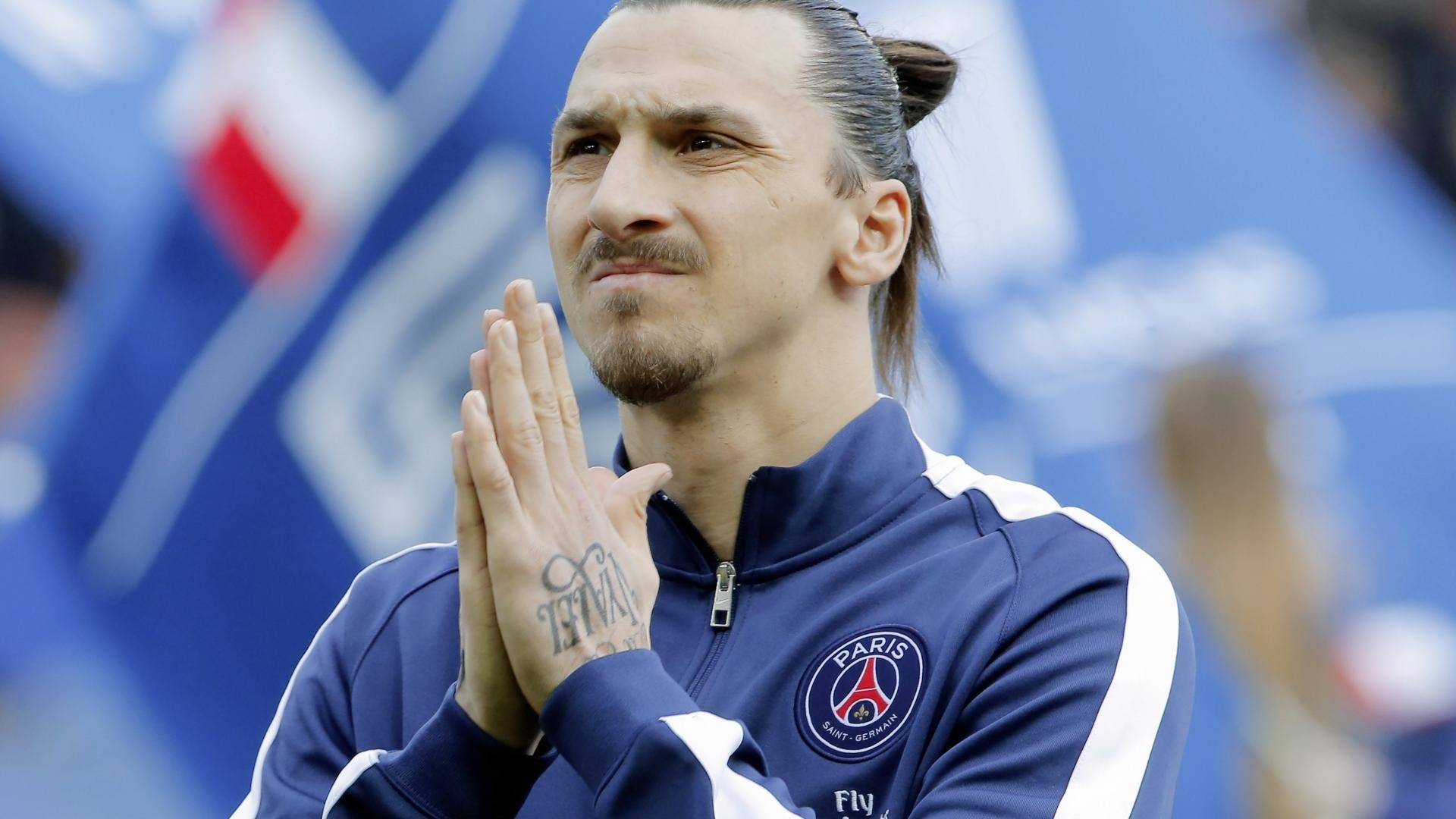 爱游戏官方入口-震惊世界！2026世界杯揭幕战上演冷门史诗，越南完胜乌兹别克斯坦，奥斯梅恩独造三球闪耀全场